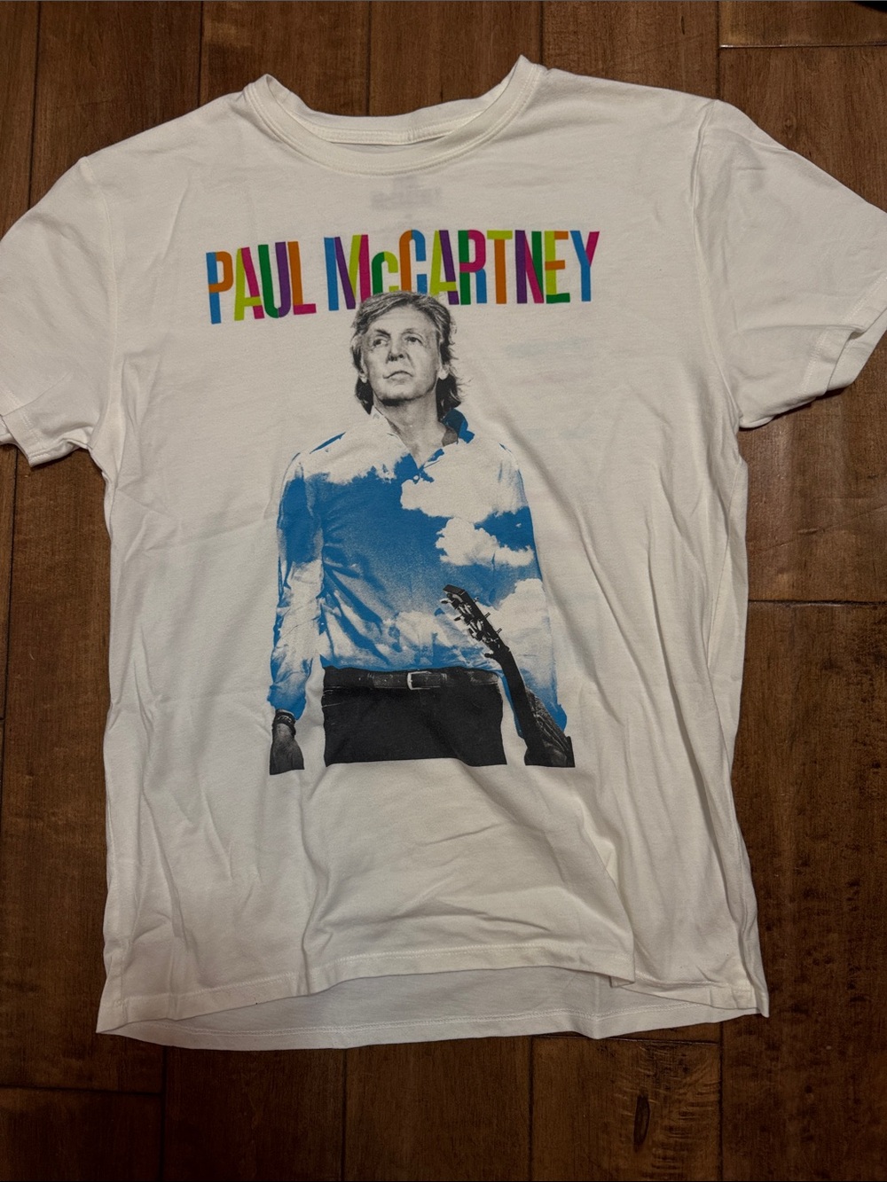 Paul McCartney White Graphic T-Shirt medium adult. #40